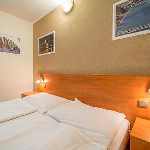 Economy Kamer met een King Size Bed